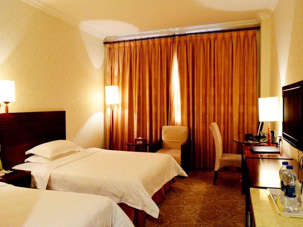 Pa Zhou Plaza Hotel Kanton Exterior foto